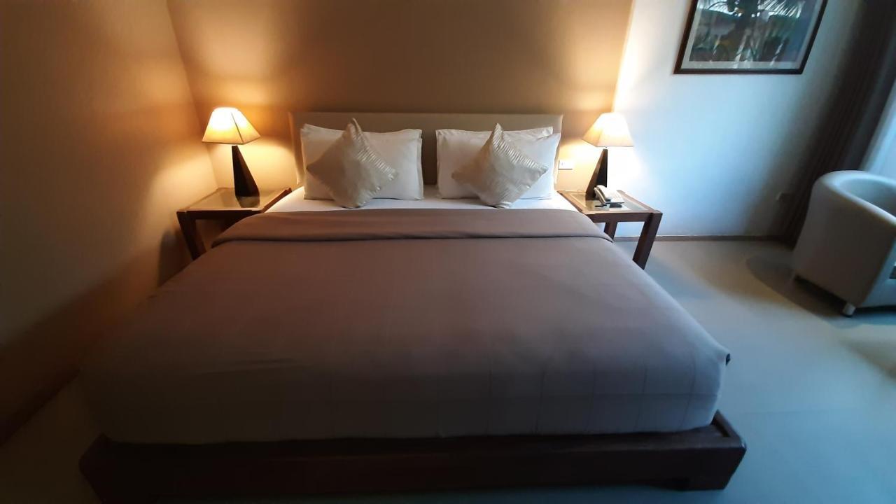 เออร์บัน แซนด์ อิโลอิโล โฮเต็ล Hotel อีโลอีโลซิตี้ ภายนอก รูปภาพ